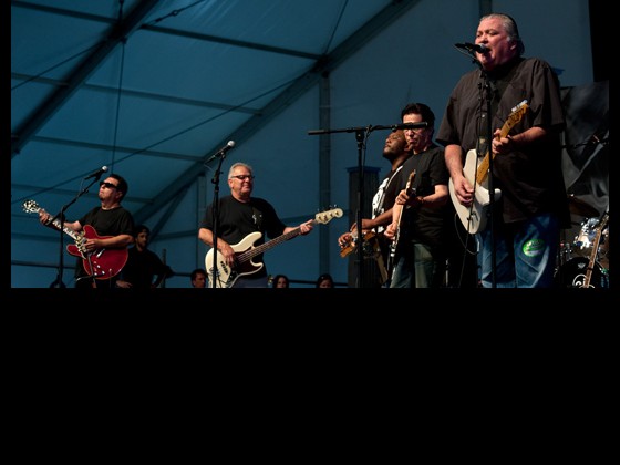 Los Lobos
